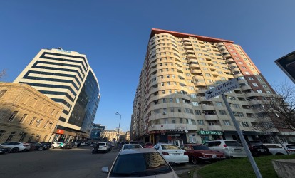 Satılır — 3 otaqlı  yeni tikili  120 m²   Azərbaycan Bakı Nəcəfqulu Rəfiyev          (000339)