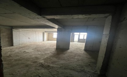 Satılır — 2 otaqlı  yeni tikili  100 m²   Azərbaycan Bakı MirƏli Qaşqay kücəsi          (000372)