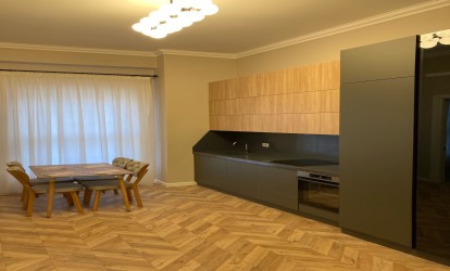 İcarəyə verilir — 2 otaqlı  yeni tikili  50 m²   Azərbaycan Bakı 2 ci fəvvarələr küçəsi          (000377)