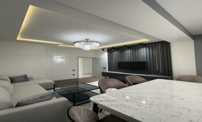 Satılır — 2 otaqlı  yeni tikili  87 m²   Azərbaycan Bakı Təbriz kücəsi          (000381)