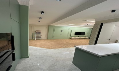 İcarəyə verilir — 3 otaqlı  yeni tikili  110 m²   Azərbaycan Bakı Ziya Bünyadov pr.          (000388)