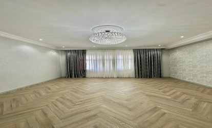 Satılır — 3 otaqlı  yeni tikili  150 m²   Azərbaycan Bakı Sabit Rəhman kücəsi          (000398)