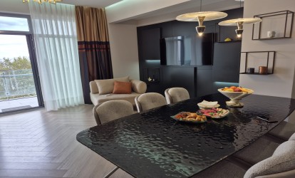 İcarəyə verilir — 2 otaqlı  yeni tikili  110 m²   Azərbaycan Bakı Həsən Seyidbəyli          (000405)