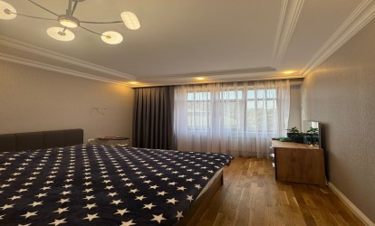 Satılır — 2 otaqlı  yeni tikili  60 m²   Azərbaycan Bakı Həsən Əliyev kücəsi          (000420)