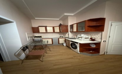 Satılır — 2 otaqlı  yeni tikili  71 m²   Azərbaycan Bakı Qarabağ kücəsi          (000438)