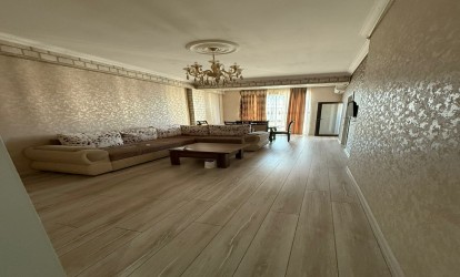 Satılır — 2 otaqlı  yeni tikili  62 m²   Azərbaycan Bakı Qarabağ kücəsi          (000444)