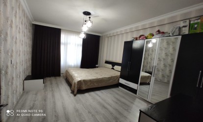 Satılır — 3 otaqlı  yeni tikili  101 m²   Azərbaycan Bakı Təbriz kücəsi          (000449)