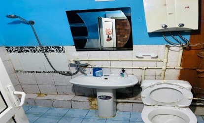 Satılır — 1 otaqlı köhnə tikili 30 m²  Bakı Qara Qarayev pr,