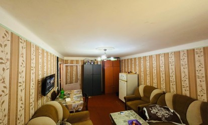 Satılır — 1 otaqlı köhnə tikili 30 m²  Bakı Qara Qarayev pr,