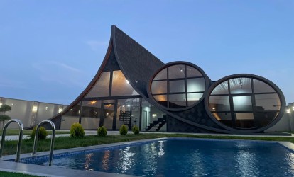 Satılır — 7 otaqlı bağ evi/villa  170 m²  Bakı Şuvalan qəsebesi