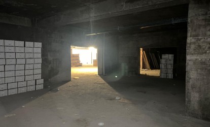 İcarəyə verilir — 750 m²  Bakı Təbriz küçəsi