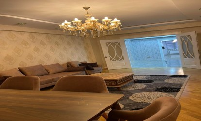 İcarəyə verilir — 3 otaqlı  yeni tikili  160 m²  Bakı Esed Ehmedov küc