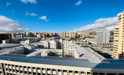 Satılır — 2 otaqlı  yeni tikili  88 m²  Bakı Azadlıq pr