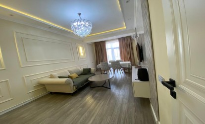 Satılır — 2 otaqlı  yeni tikili  55 m²  Bakı Qarabağ kücəsi