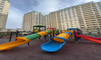 Satılır — 3 otaqlı  yeni tikili  135 m²  Bakı Qarabağ kücəsi