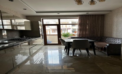 Satılır — 4 otaqlı  yeni tikili  200 m²  Bakı Fəzail Bayramov