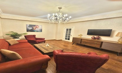 Satılır — 2 otaqlı  yeni tikili  74 m²  Bakı Nəcəf Nərmanov kücəsi