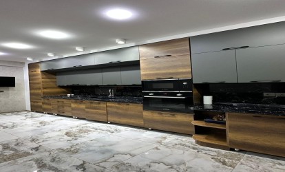 Satılır — 4 otaqlı  yeni tikili  260 m²  Bakı Vladislov Plotnikov k.