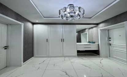 Satılır — 4 otaqlı  yeni tikili  146 m²  Bakı Gəncə prospekti