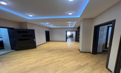 Satılır — 3 otaqlı  yeni tikili  150 m²  Bakı Hesen Eliyev kuc