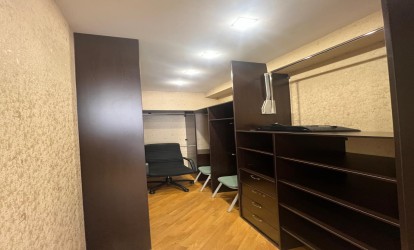 Satılır — 3 otaqlı  yeni tikili  150 m²  Bakı Hesen Eliyev kuc