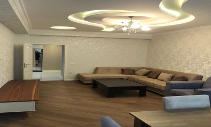 Satılır — 2 otaqlı  yeni tikili  67 m²  Bakı Fayiq Yusifov kücəsi