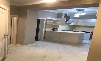 Satılır — 2 otaqlı  yeni tikili  67 m²  Bakı Fayiq Yusifov kücəsi