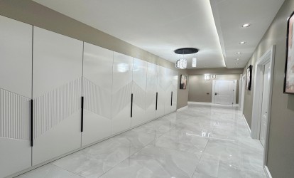 Satılır — 3 otaqlı  yeni tikili  115 m²  Bakı Azadlıq pr