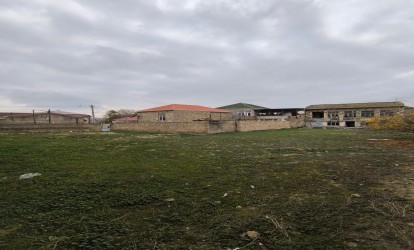 Satılır — 11 sot   torpaq sahəsi Bakı Bülbülə qəsəbəsin