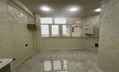 Satılır — 3 otaqlı  yeni tikili  80 m²  Bakı kamal rehimov 17