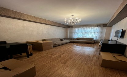 Satılır — 3 otaqlı  yeni tikili  90 m²  Bakı Azadlıq pr