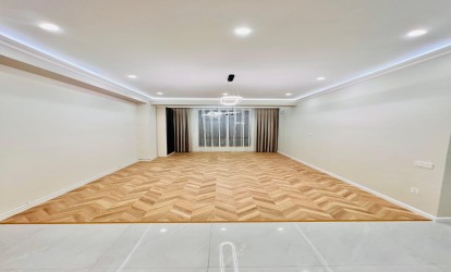 Satılır — 2 otaqlı  yeni tikili  60 m²  Bakı Qarabağ kücəsi