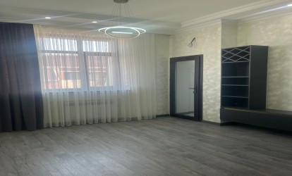 Satılır — 3 otaqlı  yeni tikili  70 m²  Bakı Aşrəf Əliyev kücəsi