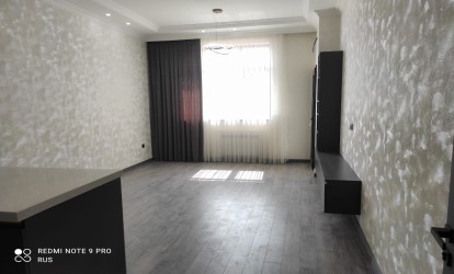 Satılır — 3 otaqlı  yeni tikili  70 m²  Bakı Aşrəf Əliyev kücəsi
