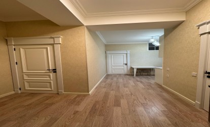 Satılır — 2 otaqlı  yeni tikili  61 m²  Bakı Elşən Quluyev kücəsi