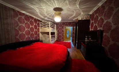 İcarəyə verilir — 2 otaqlı köhnə tikili 75 m²  Bakı Sergey Senyuşkin küç.