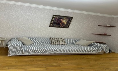 İcarəyə verilir — 2 otaqlı köhnə tikili 70 m²  Bakı Həsən Əliyev küçəsi