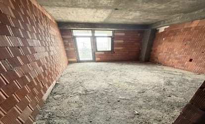 Satılır — 3 otaqlı  yeni tikili  112 m²  Bakı Təbriz kücəsi