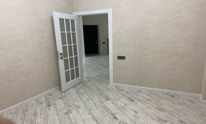 Satılır — 3 otaqlı  yeni tikili  95 m²  Bakı Huseyin Cavid pr