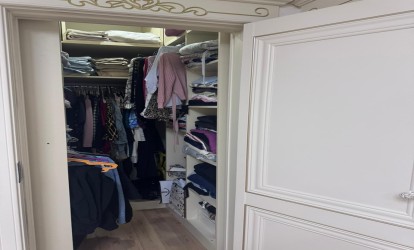 Satılır — 4 otaqlı  yeni tikili  150 m²  Bakı Təbriz kücəsi