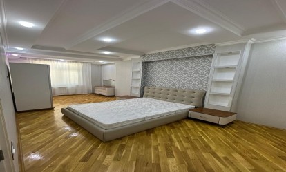 Satılır — 3 otaqlı  yeni tikili  85 m²  Bakı Qarabağ kücəsi