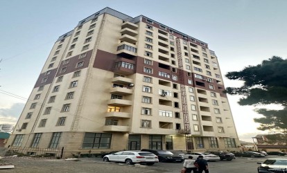 Satılır — 4 otaqlı  yeni tikili  147 m²  Bakı Ramiz Quliyev küçəsi