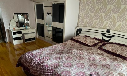 Satılır — 3 otaqlı  yeni tikili  120 m²  Bakı Məhəmməd Hadi küçəsi