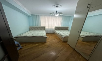 İcarəyə verilir — 3 otaqlı  yeni tikili  85 m²  Bakı Esed Ehmedov kucesi