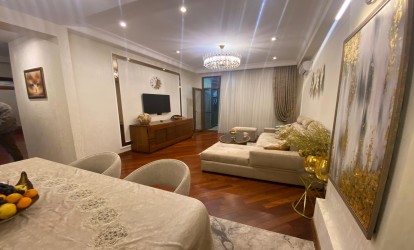 Satılır 100 m² 3 otaq  yeni tikili  , Nəriman Nərimanov m., Nərimanov r., Bakı