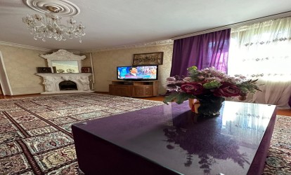 Satılır 125 m² 4 otaq köhnə tikili , İnşaatçılar m., Nəsimi r., Bakı